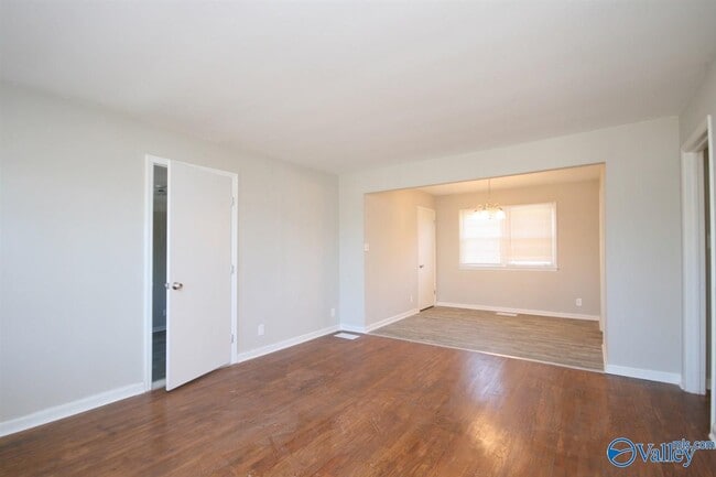 Photo - 3306 Bartee Ln NW