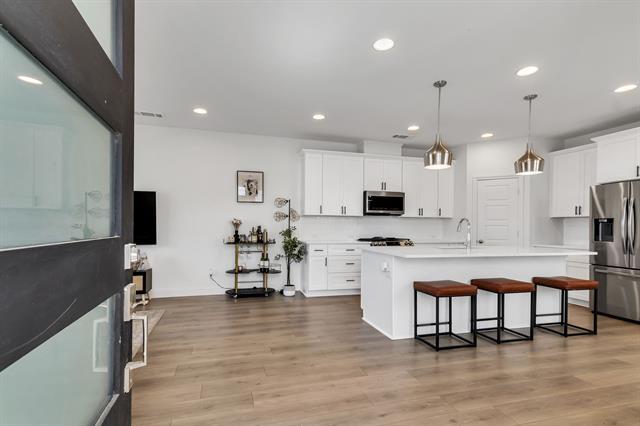 Photo - 3456 Lake District Ln