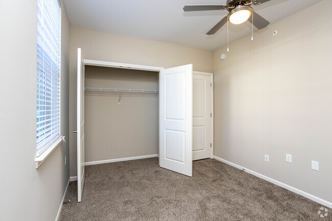 3HAB, 2BA - 1.280 ft² - Habitación - The Foundry