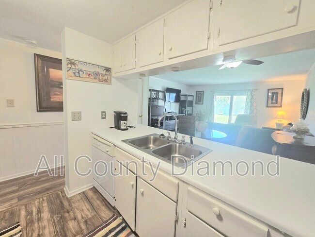 Photo - 6903 N Lagoon Dr