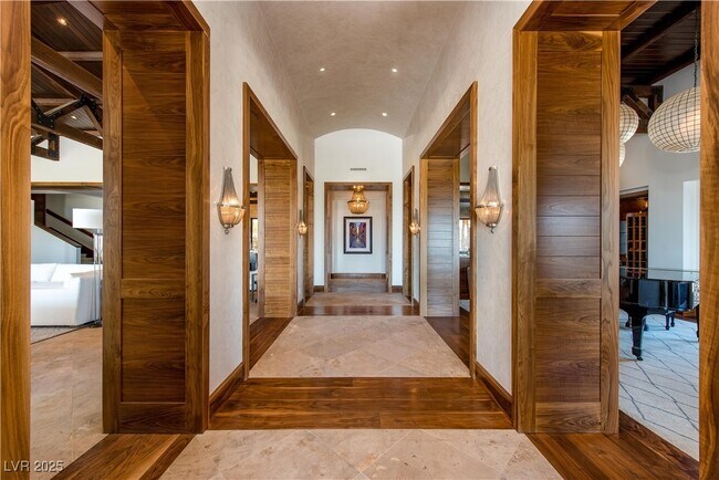 Photo - 5 Promontory Pointe Ln