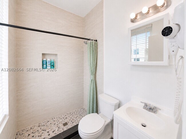 Photo - 3025 Indian Creek Dr Unit 310