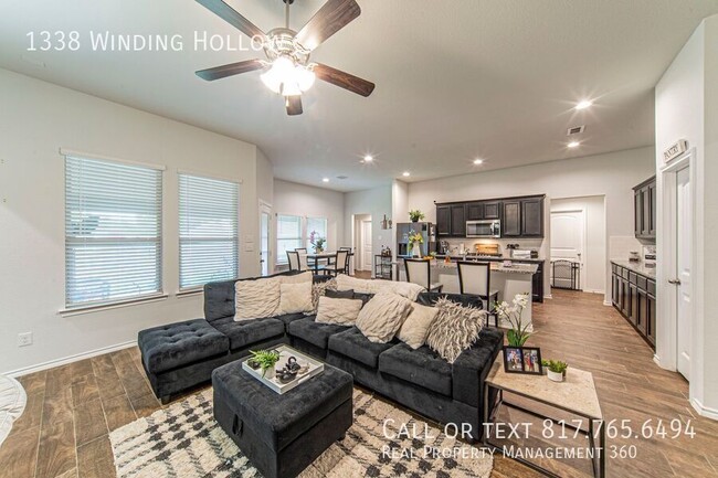 Photo - 1338 Winding Hollow Dr