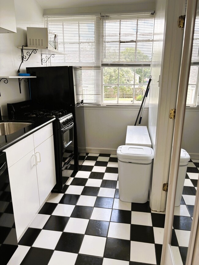 7114 Freret St Unit D