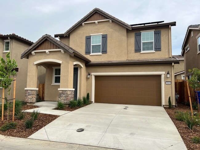 Building Photo - Beautiful 3 Bedroom Enclave at Folsom Ranch Home!