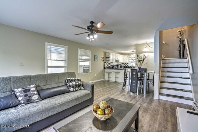 Photo - 18 Waterview Pl