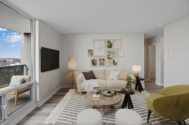 Photo - Lakeview Towers