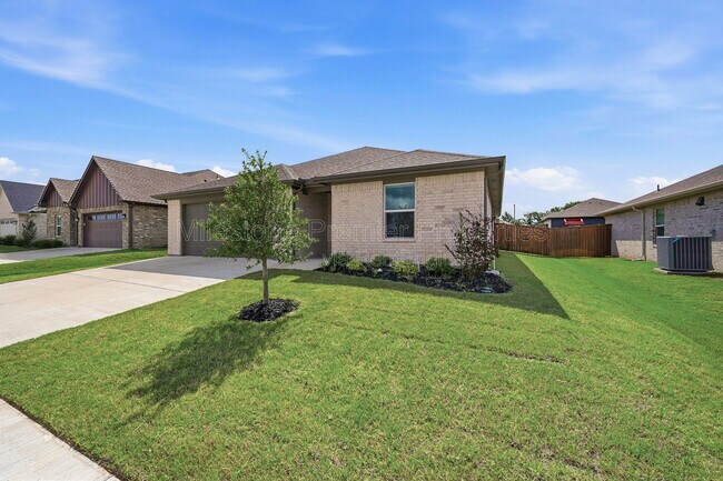 Photo - 1819 Boxwood Dr