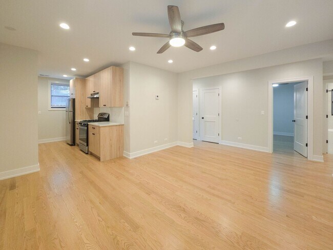 Photo - 1910 W Winnemac Ave Unidad 3