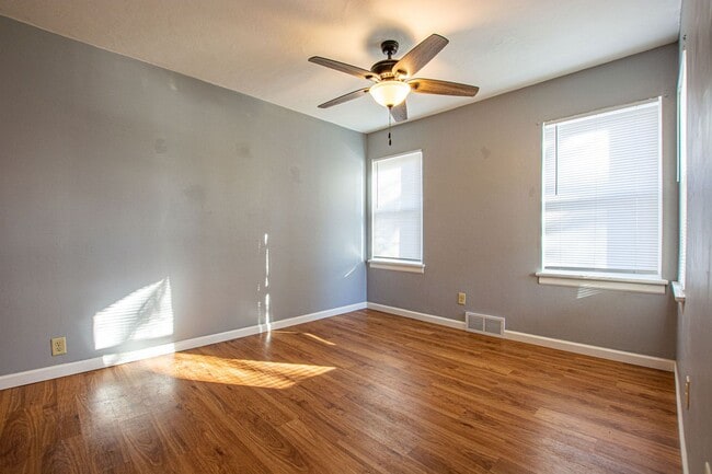 Photo - 62-63 Country Club Rd. Unidad 62