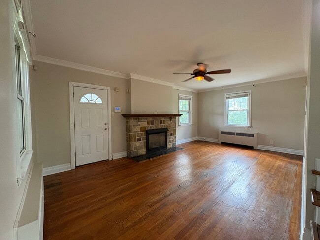 Photo - 3 Bedroom/1.5 bath house with Basement and Fenced Backyard!