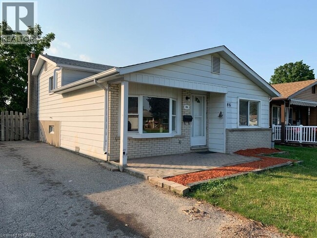 Photo - 86 Belwood Crescent