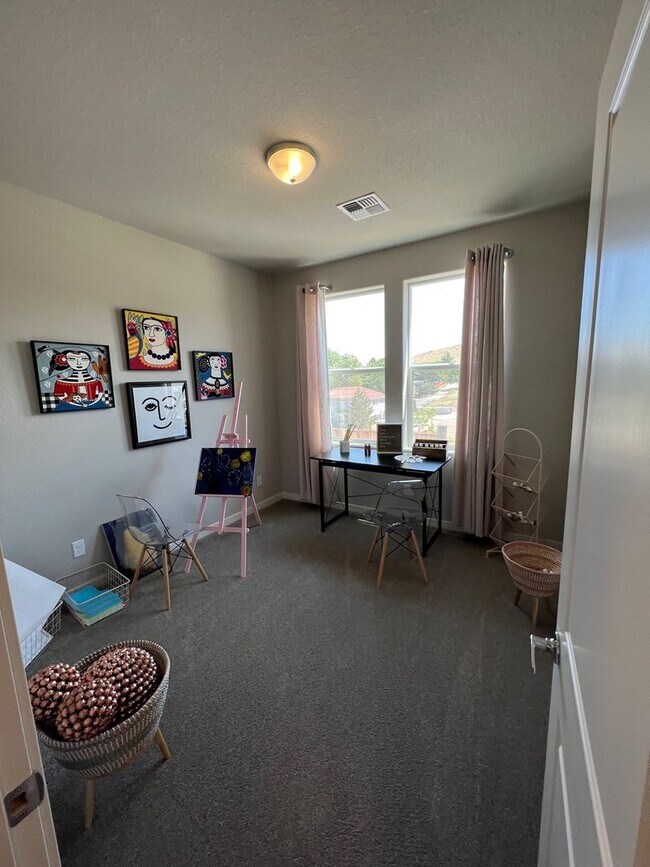 Photo - Gorgeous 2 Story, 3 Bed/2.5 Bath Townhouse with 2 Car Garage in Gated Community