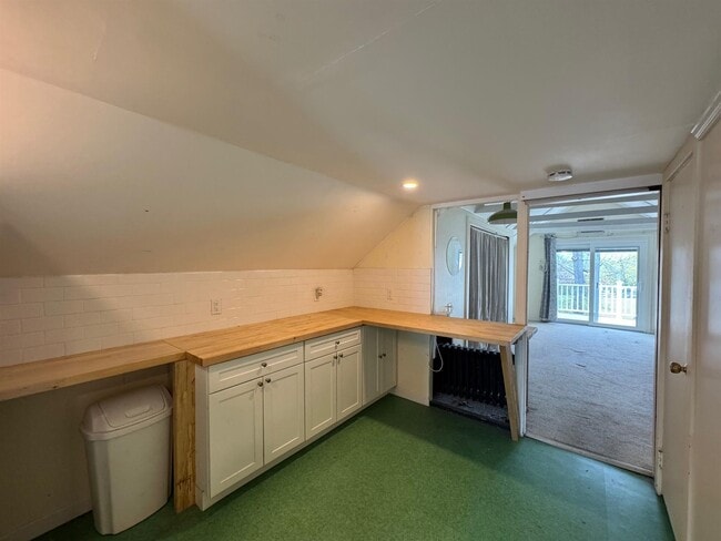 Photo - 13 Clarendon Ave Unit 2