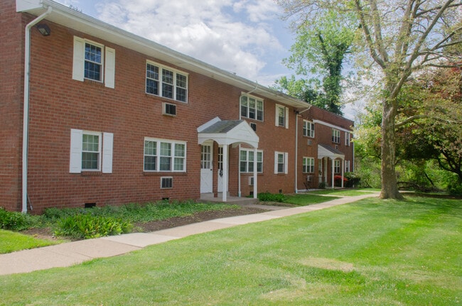 Photo - Valley Green Apartments