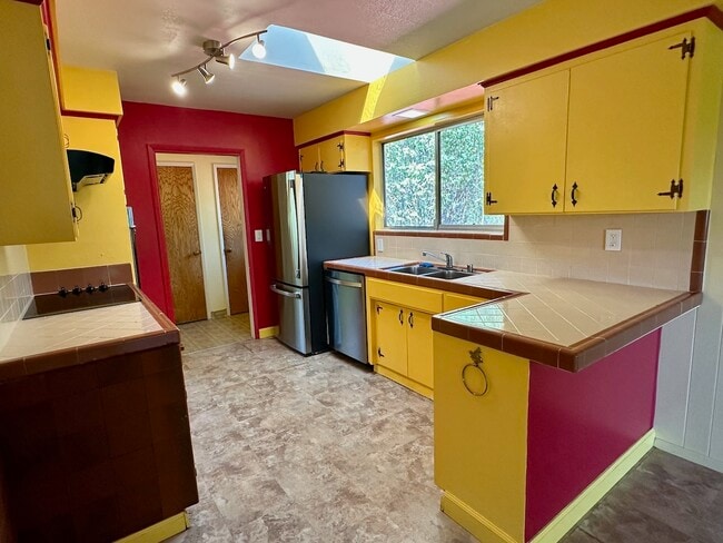 Photo - 46 Valley View Rd