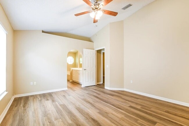 Photo - 3277 Bellingham Dr