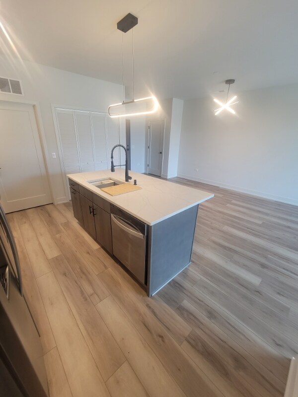 Photo - 302 W Liberty Dr Unidad 201