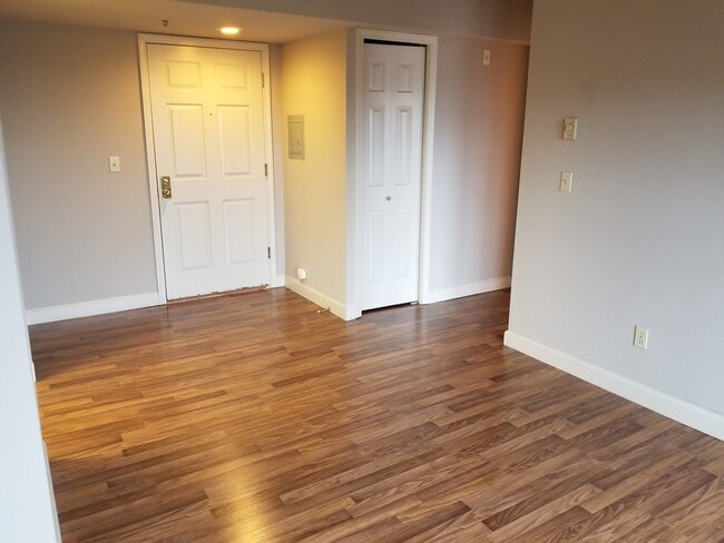 Photo - 505 E Denny Way