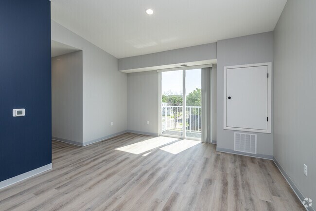 2BR, 2BA - 1,120SF - Living Room
