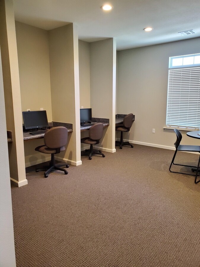 Photo - Sunnydale Pointe Apartments