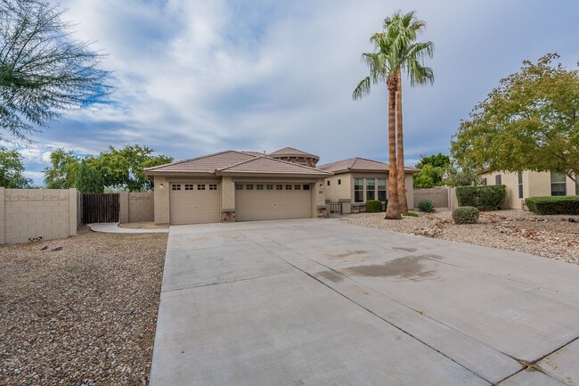 Photo - 4 Bedroom, 2.5 Baths with Private Pool!