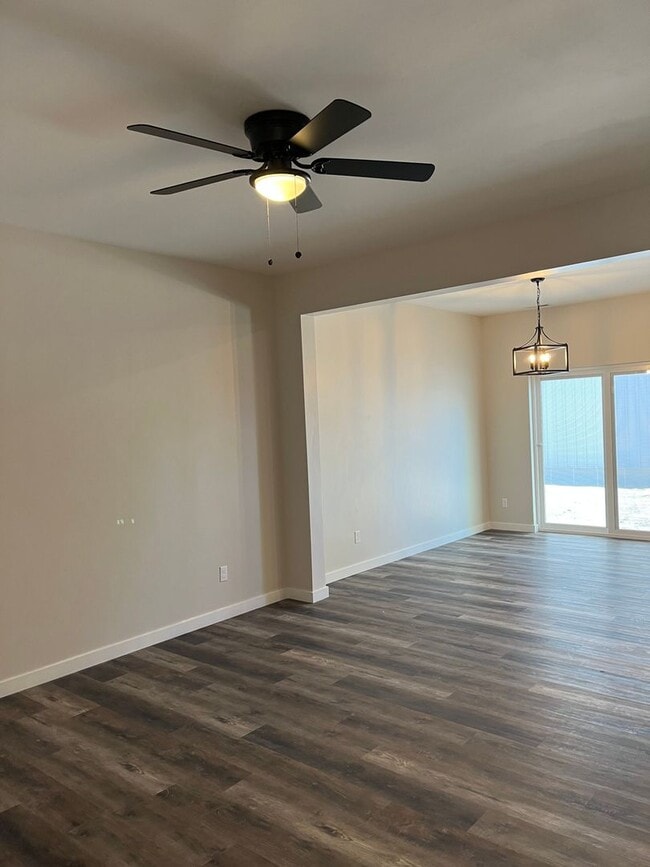 Photo - Reduced Rent! Rent Special $100 Off the First 2 Months! Available Now!