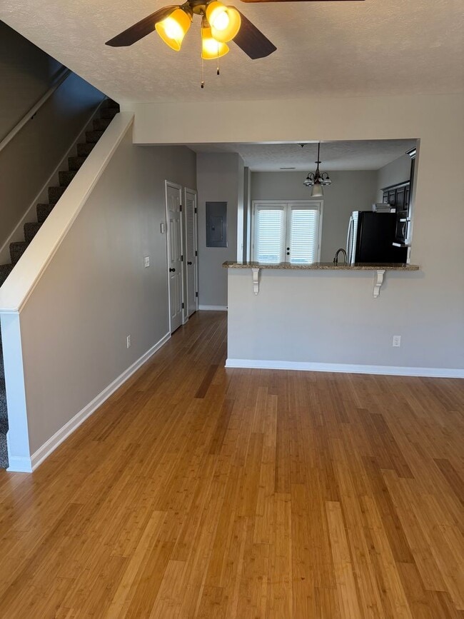 Photo - 1110 Ransom Way