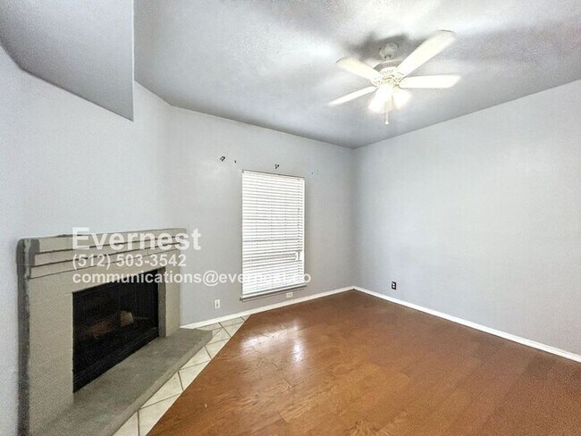 Photo - 8655 Datapoint Dr Unidad APT 109