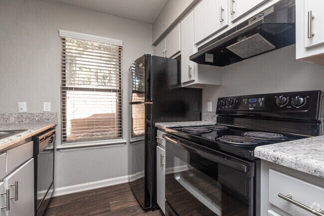 1BR, 1BA - 580SF Kitchen - Sailboat Bay