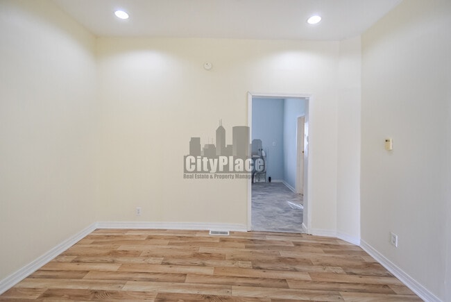 Photo - 1456 Kappes St