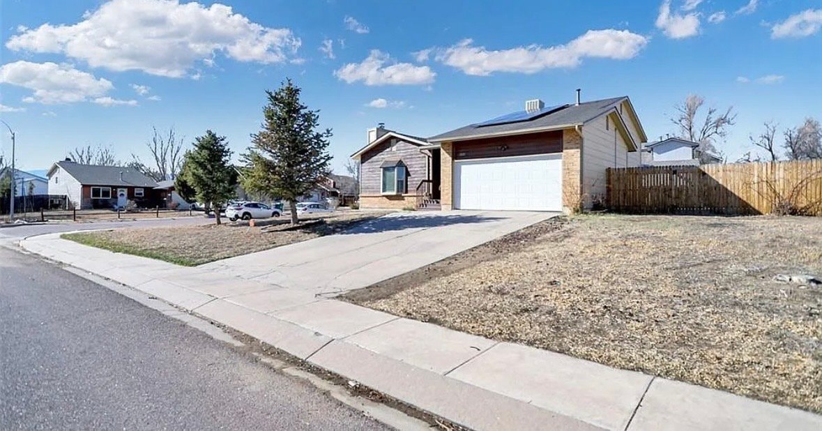 Photo - 1001 Bromefield Dr