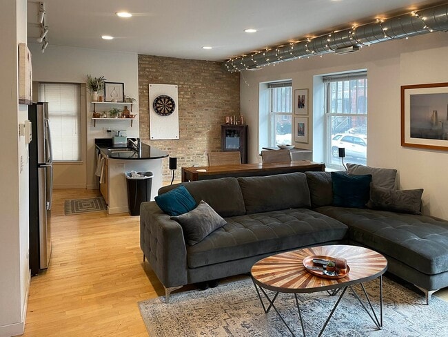 Photo - 2050 W Potomac Ave Unit 2050-1