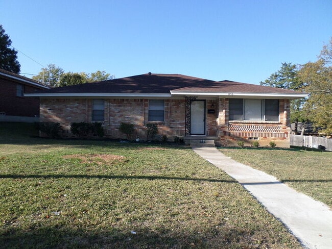 Building Photo - 1256 Whispering Trail