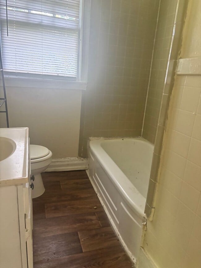 Photo - 160 Ferguson Dr