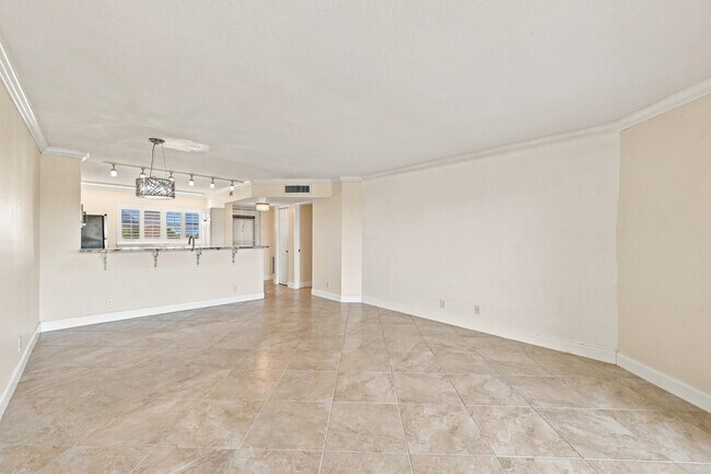 Photo - 3661 Via Poinciana Unit 513
