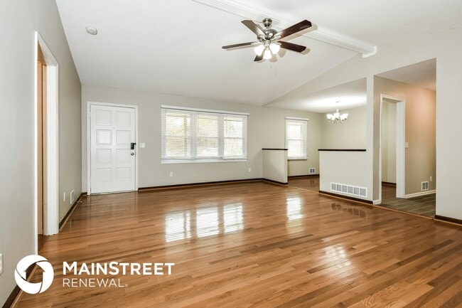 Photo - 3825 Donald Rd SW