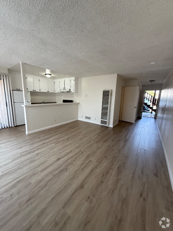 Building Photo - 6116 N El Dorado St Rental
