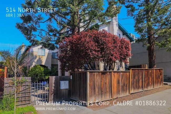 Building Photo - 514 North St