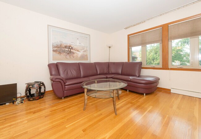 Photo - 8909 N Wisner St Unit 1