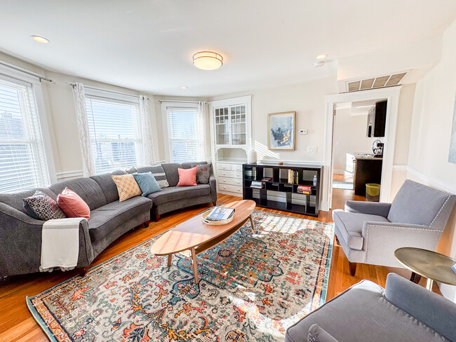 Photo - 30 Clay St Apartments Unit 3A
