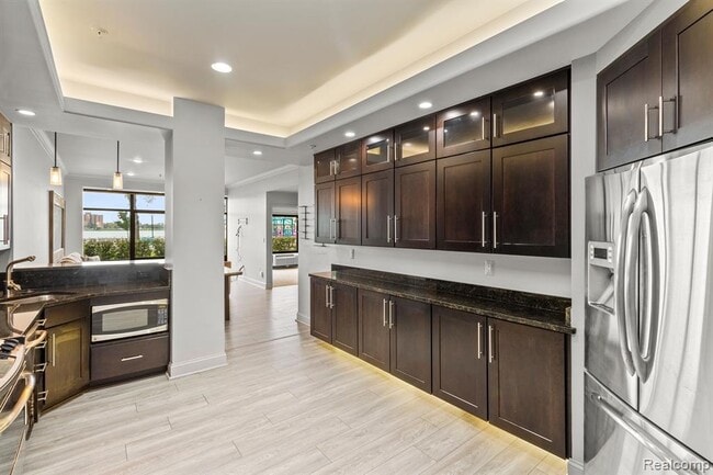 Photo - 1001 W Jefferson Ave Unit 300-1I