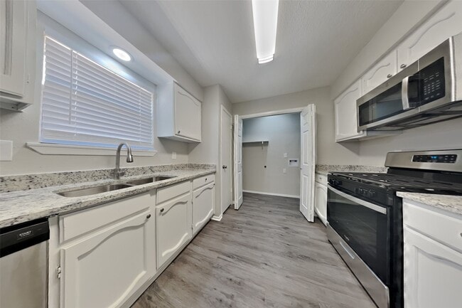 Photo - 14126 Barrone Dr