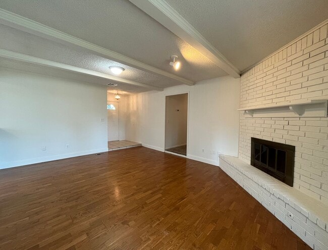 Photo - Peaceful 3 bedroom house in Broken Arrow!