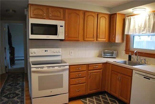 Photo - 161 Hadde Ave