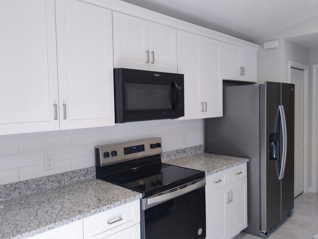 Photo - 1711 NW 7th Ave