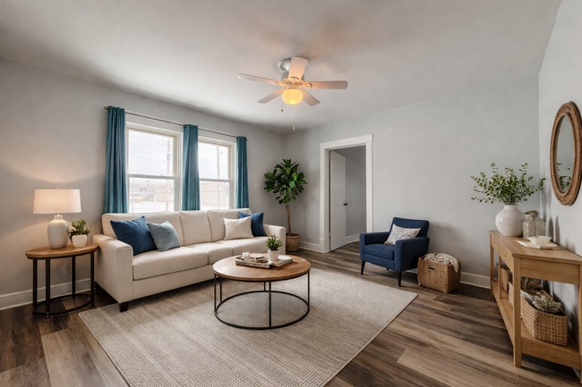 Building Photo - Clean Upper Unit Upper