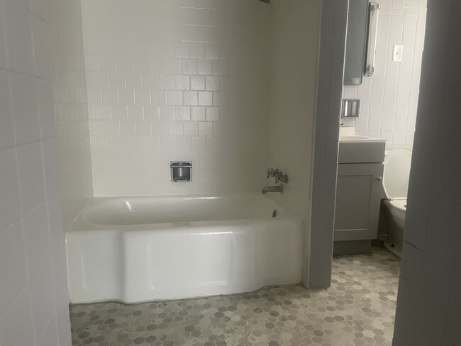 Photo - 110 S Grand Ave W Condo