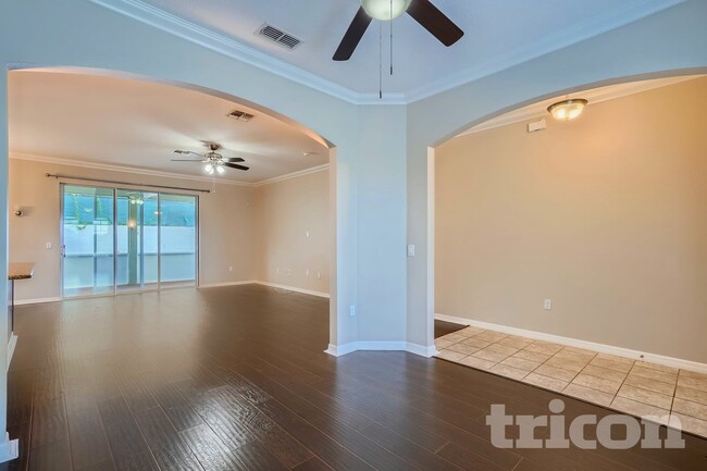 Photo - 33931 Emerald Pond Loop