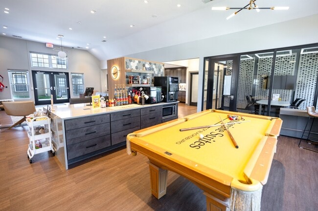 Collegiate Suites of Blacksburg